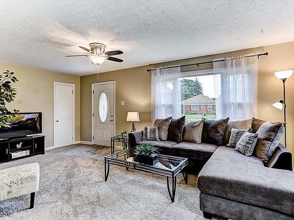 3rd image of 5065 Lauderdale Dr