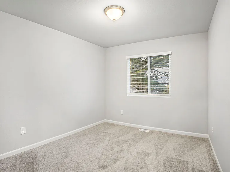 5016A Birchwood Ln — Photo 14