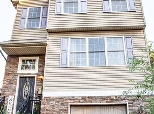 725 Seffert St, Philadelphia, PA 19128