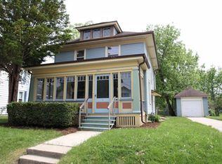 1017 Lincoln Ave, Waukesha, WI 53186