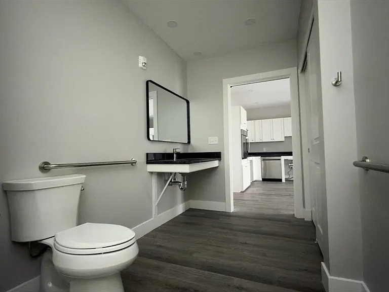 251 Sladen St #105 — Photo 15