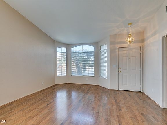 5th image of 1401 Heavenly Ct