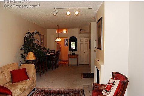 4th image of 7474 Singing Hills Dr