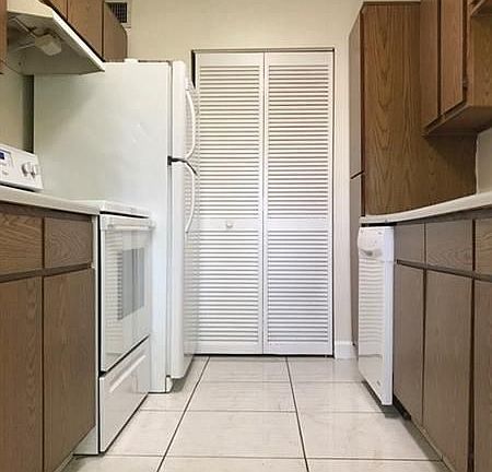 2nd image of 3984 NW 87th Ave #3984