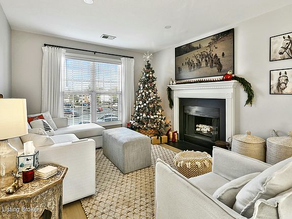 4th image of 532 Jurich Ct