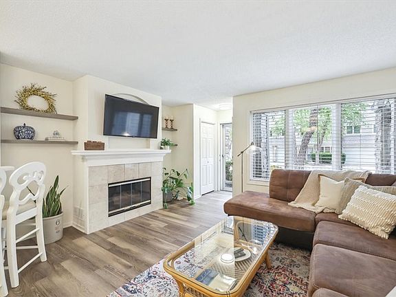 5th image of 811 Burr Oaks Dr Unit 203