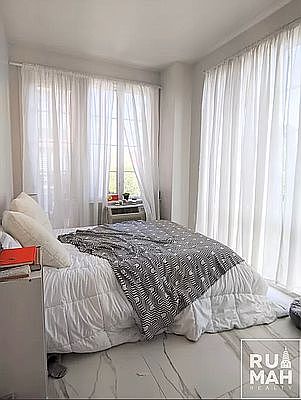 4th image of 797 Willoughby Ave #5