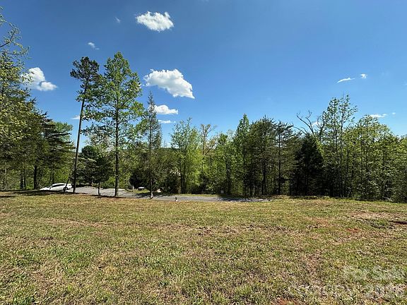 3rd image of 306 Rock Ledge Dr #306