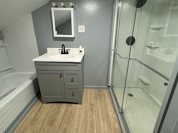 3rd image of 8684 Aitken Ave #2