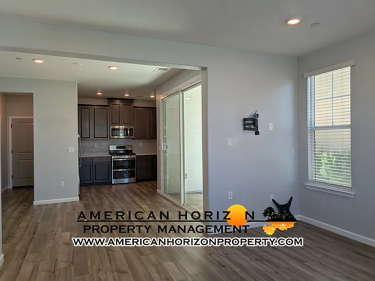 6416 Campus Pkwy — Photo 7