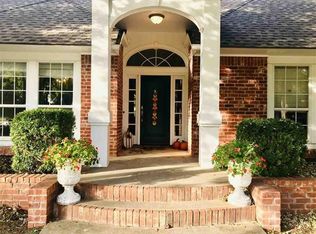 3330 Whippoorwill Ln, Enid, OK 73703