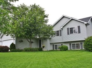 2289 Ponds Way, Shakopee, MN 55379