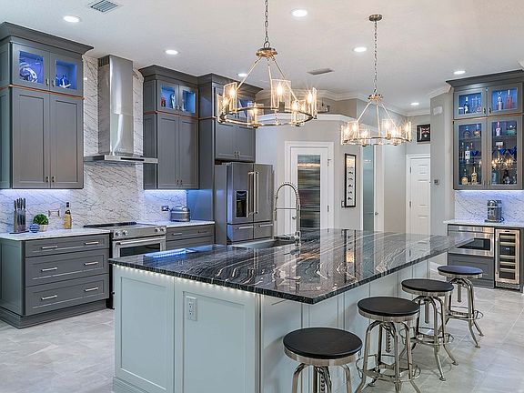 5th image of 12872 Shirewood Ln