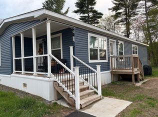121 Ballard Rd #11, Gansevoort, NY 12831