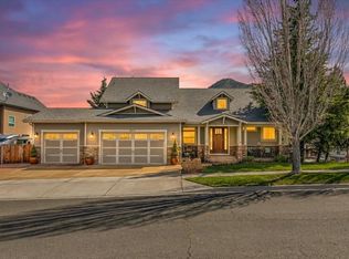4575 Hathaway Dr, Medford, OR 97504