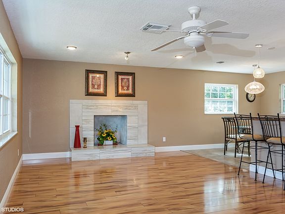 4th image of 3544 Hogan Pl