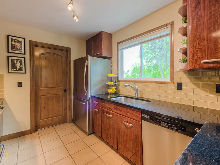 4806 Macintosh Pl — Photo 8