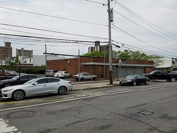 5th image of 2516 Neptune Ave