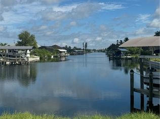 3723 Yucatan Pkwy, Cape Coral, FL 33993