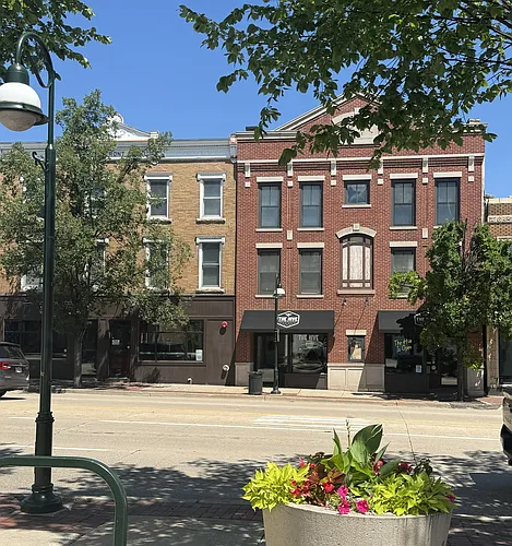 206 W Main St #2C Photo 1