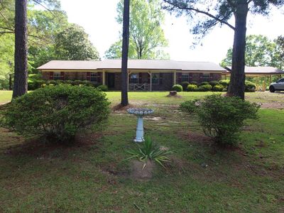 95 Country Cir, Ellisville, MS, 39437