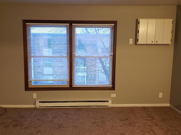4th image of 508 Commercial St APT I