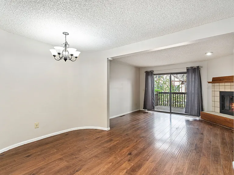 1610 Westbridge Dr #18 — Photo 3