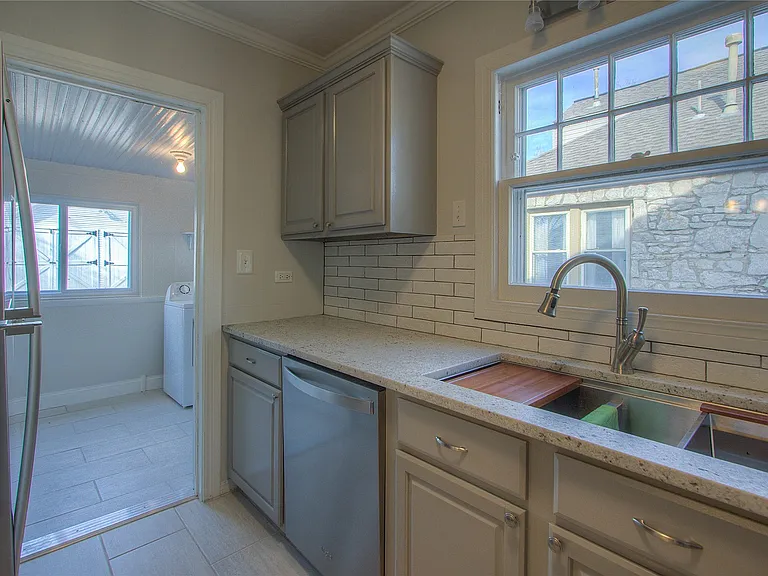 1316 S Knoxville Ave — Photo 11