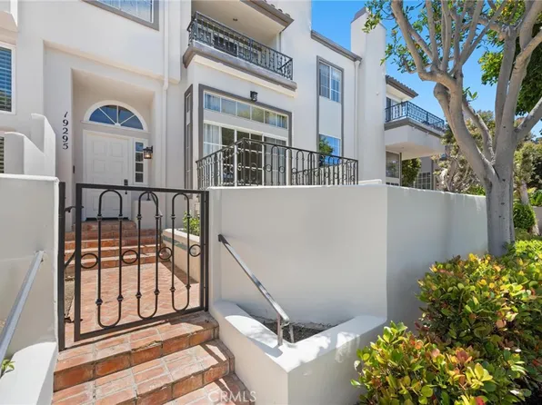 19295 Archfield Ln, Huntington Beach, CA 92648