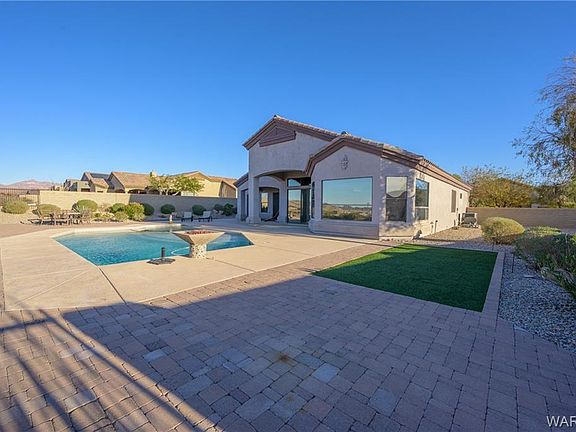 4th image of 2879 Steamboat Dr