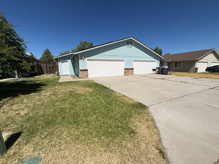 155 Derek Dr — Photo 38