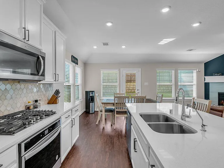 1917 Canyon Live Oak St — Photo 19