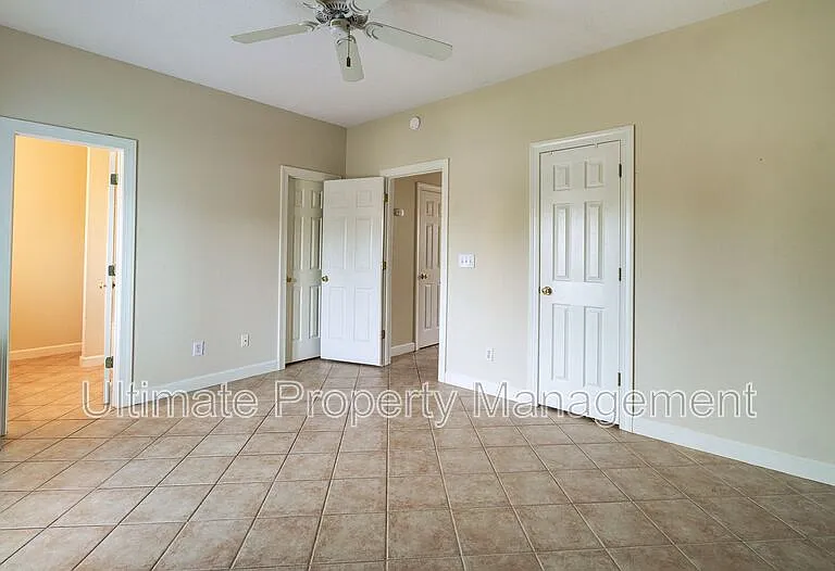 321 S Kerr Ave #102 — Photo 8