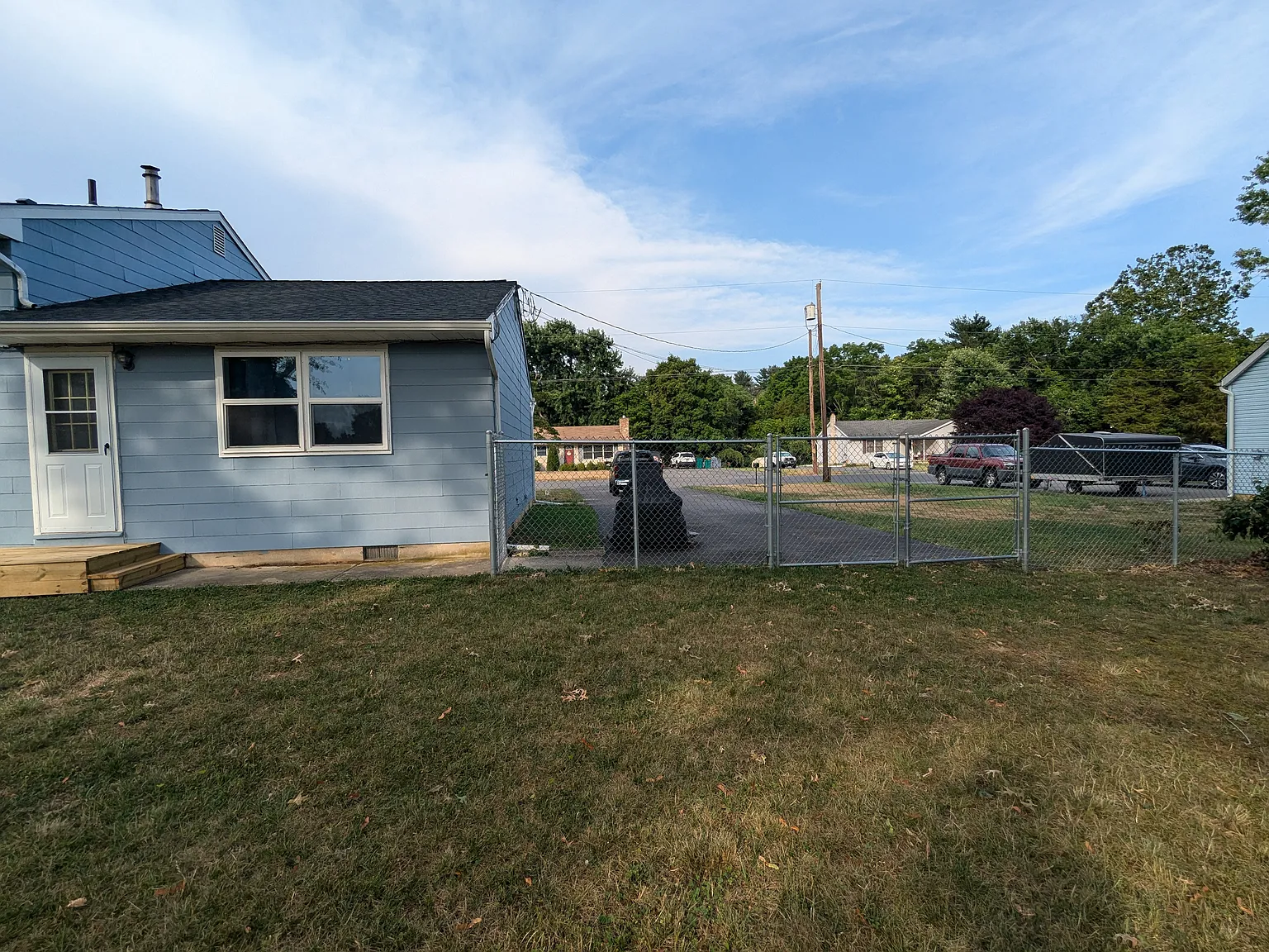 3 bed, 1068 sqft, $2,100 — Photo 3
