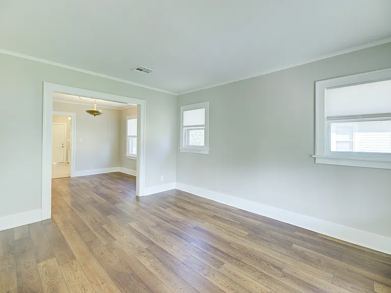 1618 S Indianapolis Ave — Photo 6