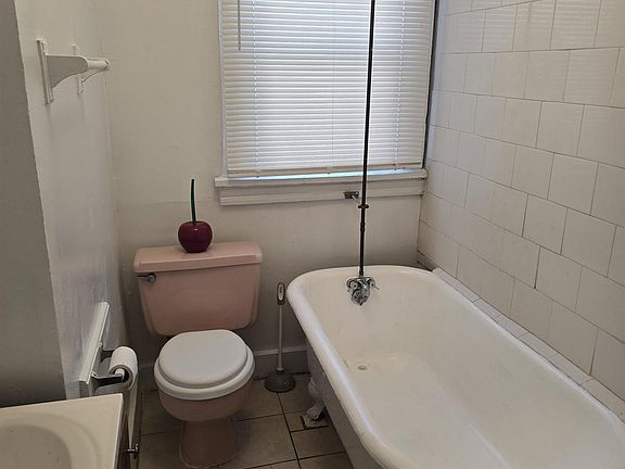 5th image of 349 N Ocean Ave