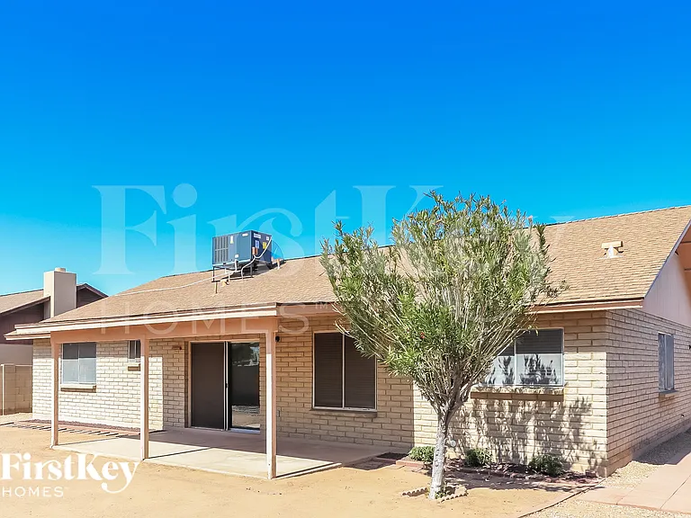 8603 W Diana Ave — Photo 18