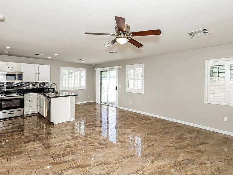9327 Pyrope Ct — Photo 7