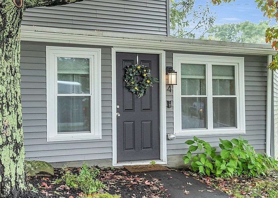 4 Townsend Harbor Rd, Lunenburg, MA 01462 Zillow