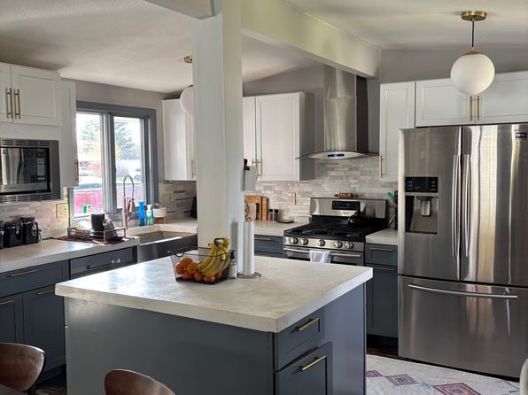 913 Buena Dr