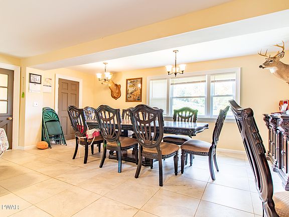 4th image of 69 E Sterling Rd