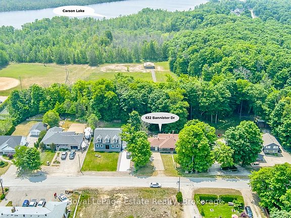 3rd image of 632 Bannister Dr