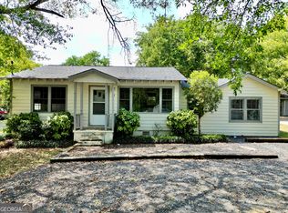 10 Paris Dr SW, Rome, GA 30165