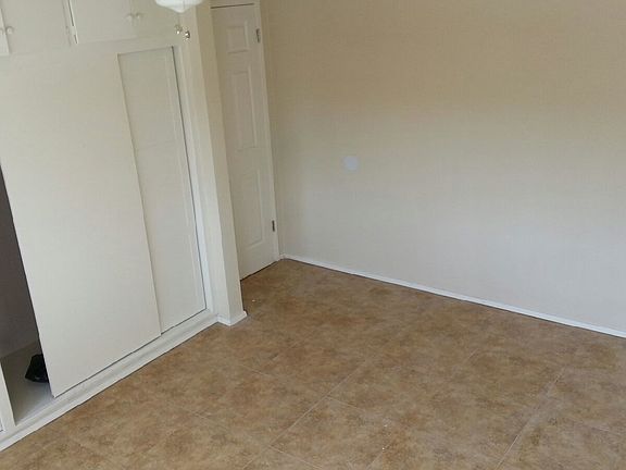 2nd image of 414 E Route 66 APT 3