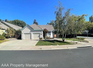 102 Crow Pl, Clayton, CA 94517