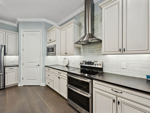 5th image of 95049 Summer Crossing Rd #1502
