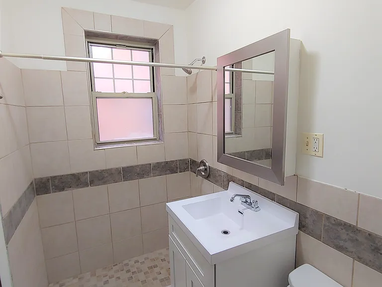 2141 S 61st Ct #1H — Photo 1