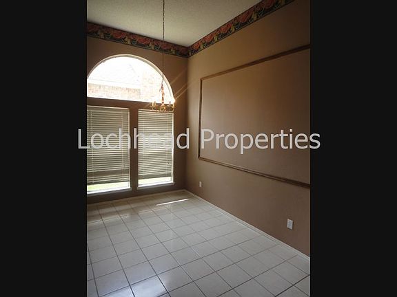 4th image of 801 Creekside Dr