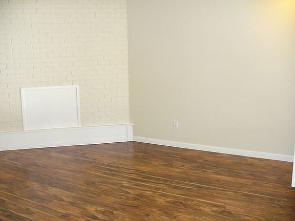 4th image of 3341 NE 57th Ave APT 9