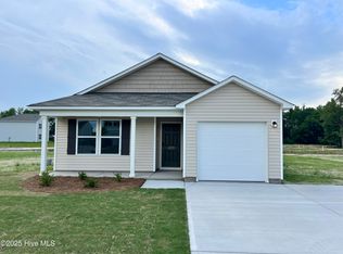 112 Lang Farm Rd, Grifton, NC 28530